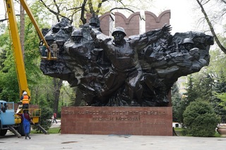 kazakenter1.jpg